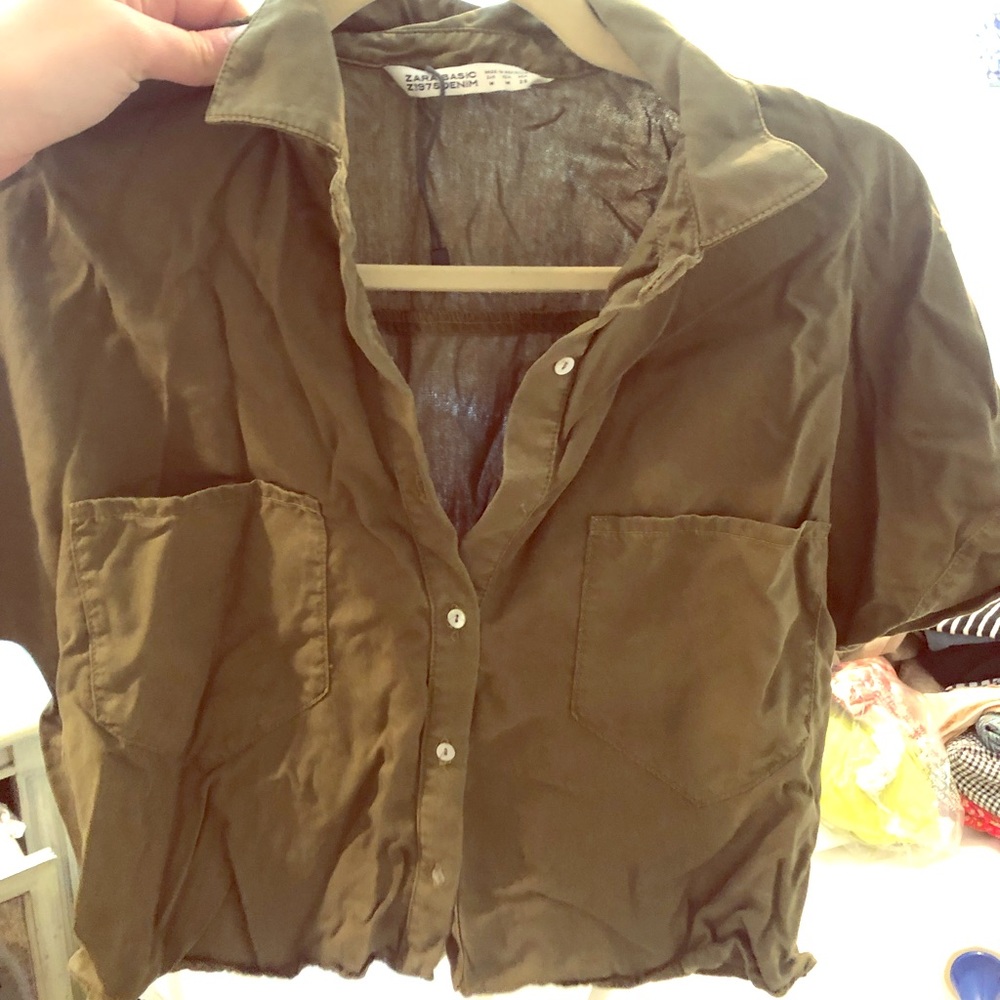 Zara army green women’s button down crop top